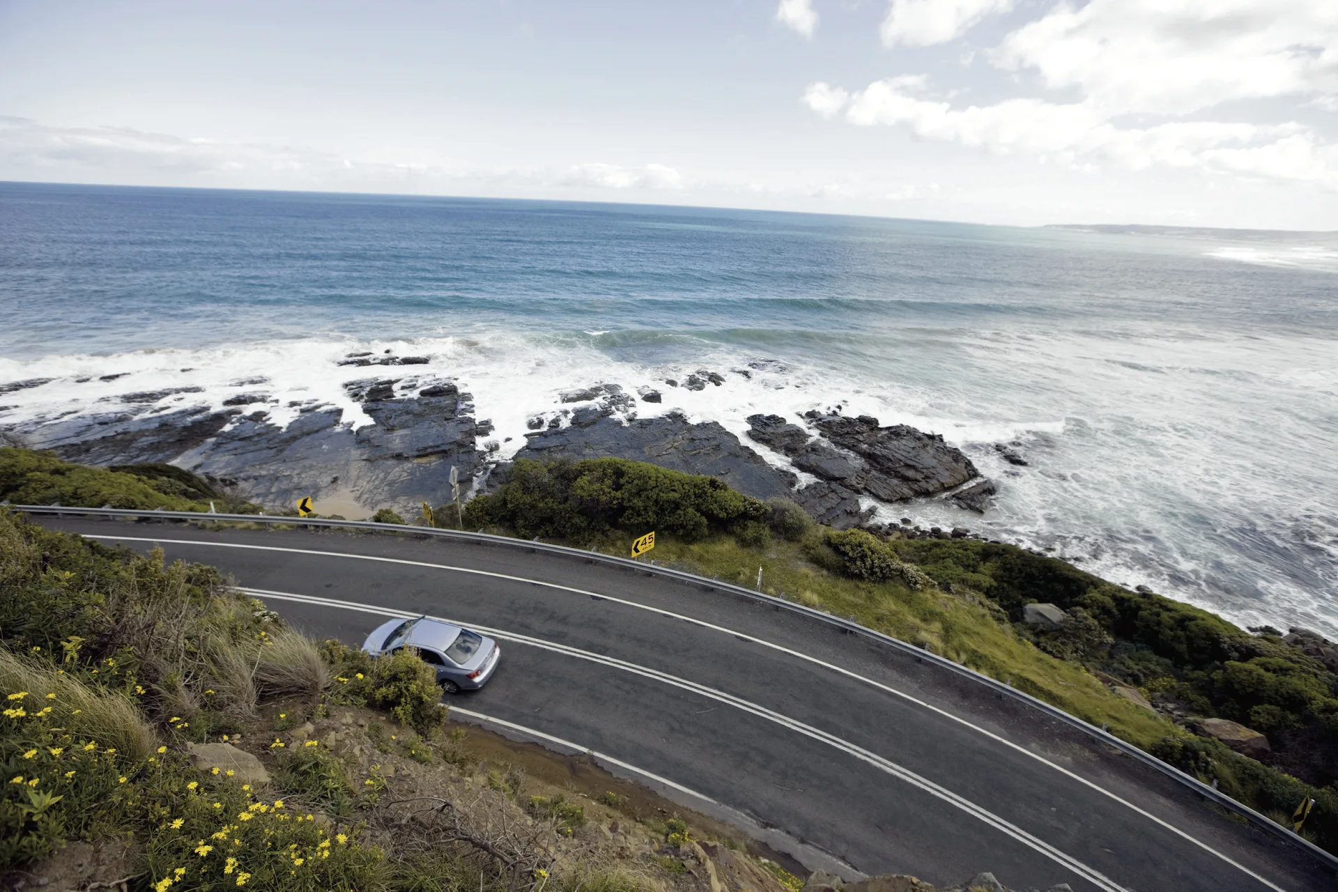 Ultimate Guide to the Great Ocean Road: Scenic Drives & Attractions